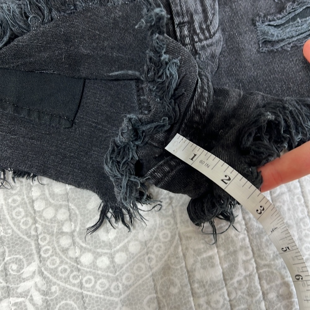 Abercrombie & Fitch Black Distressed Shorts - Picture 5 of 5